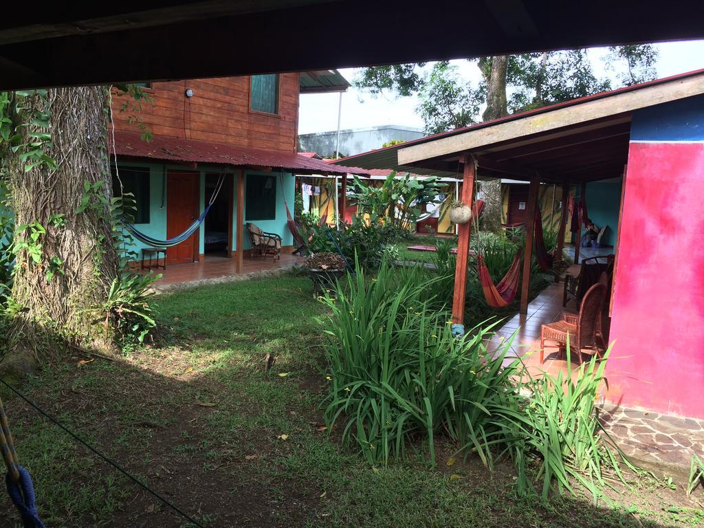 Hakuna Matata Hostel Кахуита Екстериор снимка
