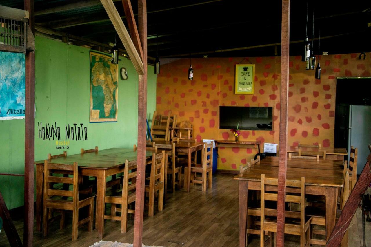 Hakuna Matata Hostel Кахуита Екстериор снимка