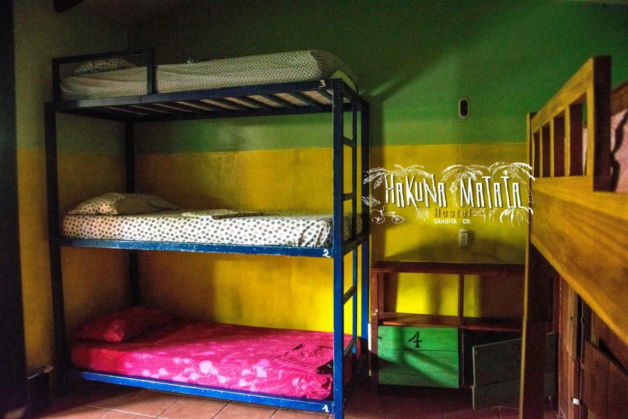 Hakuna Matata Hostel Кахуита Екстериор снимка
