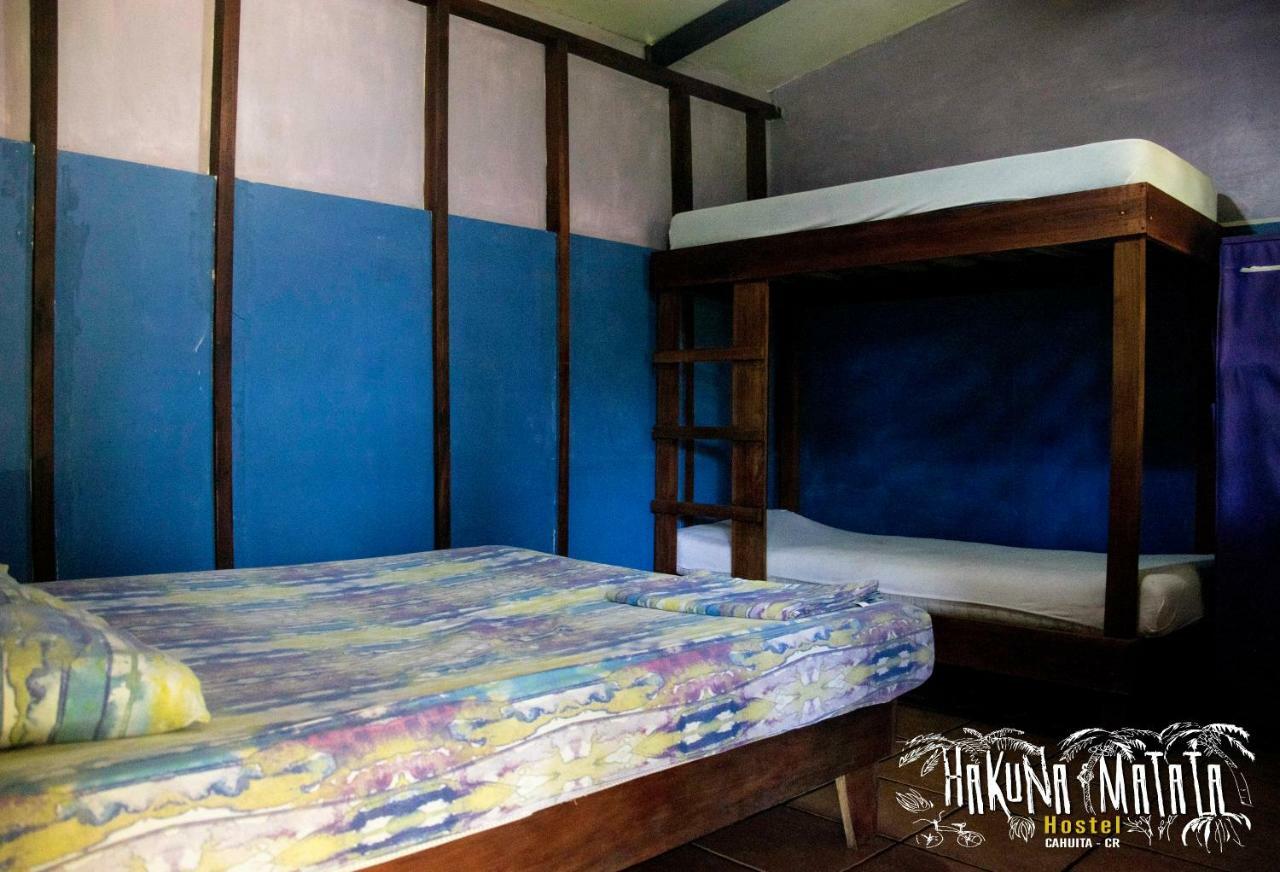 Hakuna Matata Hostel Кахуита Екстериор снимка